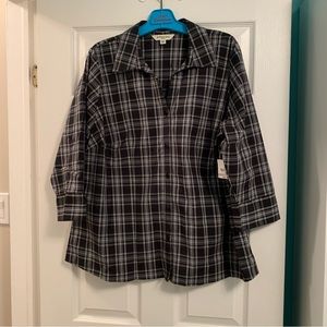 Ladies black/white St Johns Bay plaid blouse. 2X